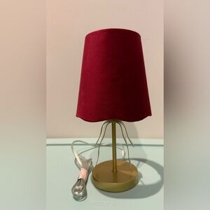 Gorgeous Gold Bow Table Lamp with Red Scalloped Shade- NWT
